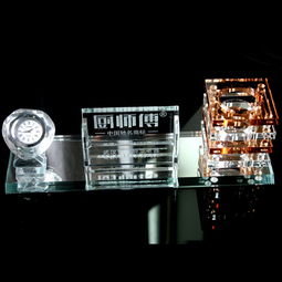 水晶筆筒三件套 融合文化創(chuàng)意與商務(wù)禮贈(zèng)的精致之選